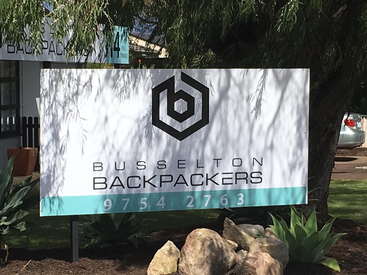 Ostello Bunkers Backpackers Busselton Esterno foto